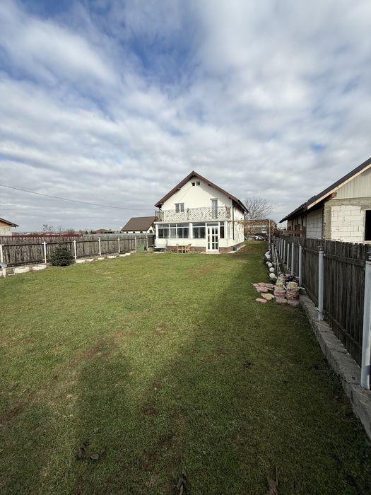 Casa cu etaj in Lilieci