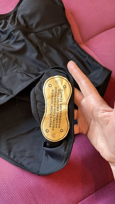 Продам купальники