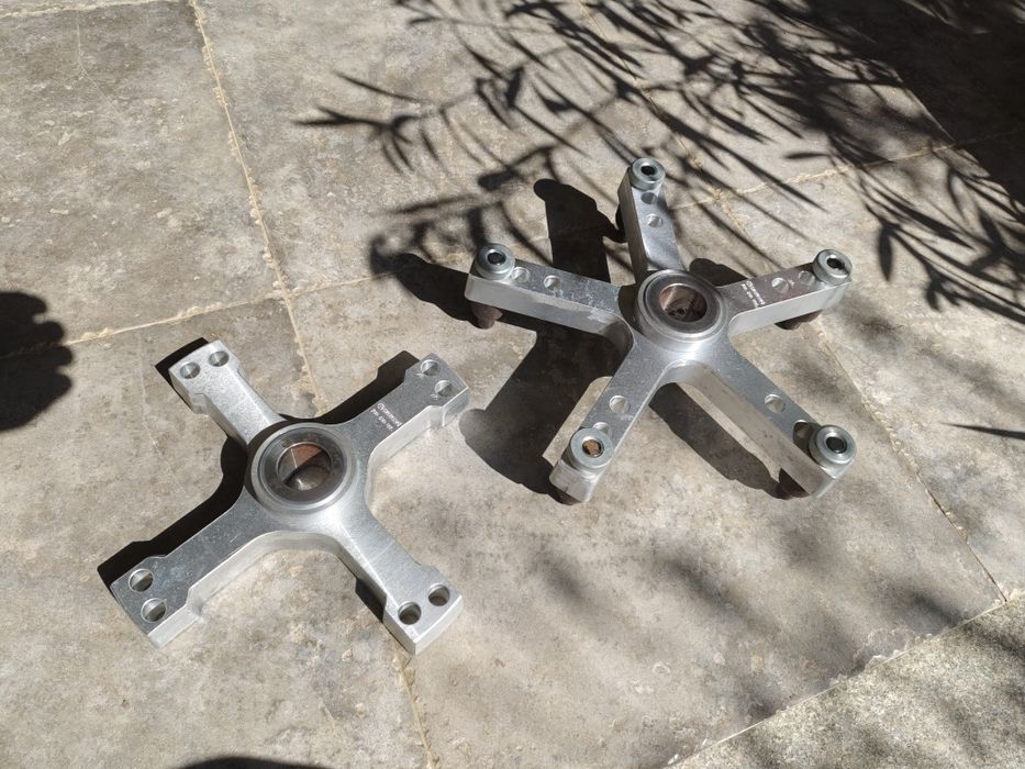 HAWEKA 700 400 004 + 700 400 005 set flanse echilibrare roti camioane pentru Corghi, Cemb, Hofmann , Reihmann