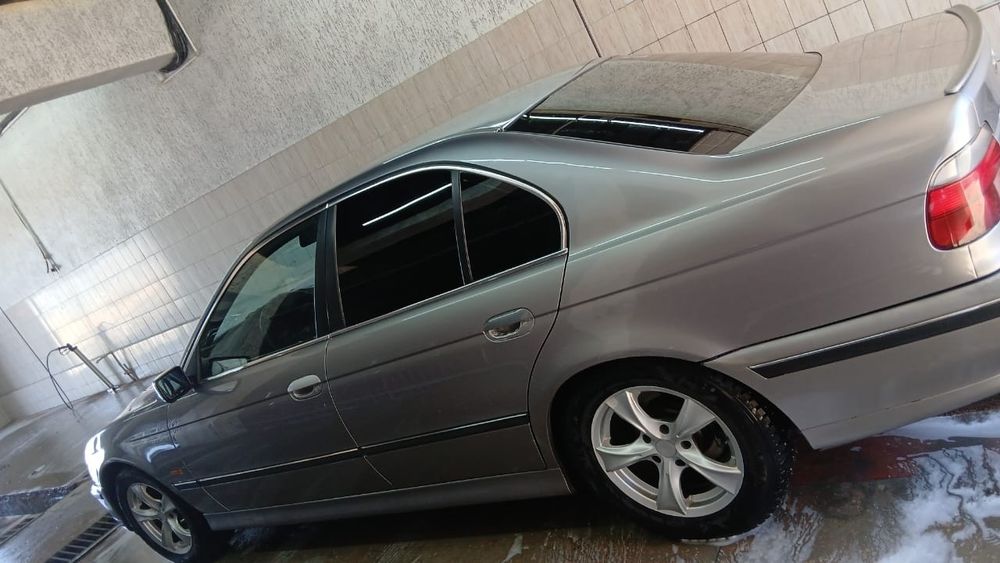 Продам BMW E39 вхорошом состояние