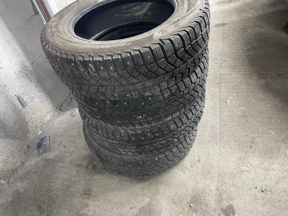 Зимний резина шиповный