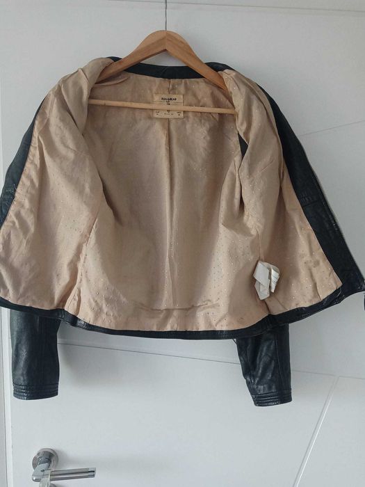 Geaca piele Pull and Bear marime M