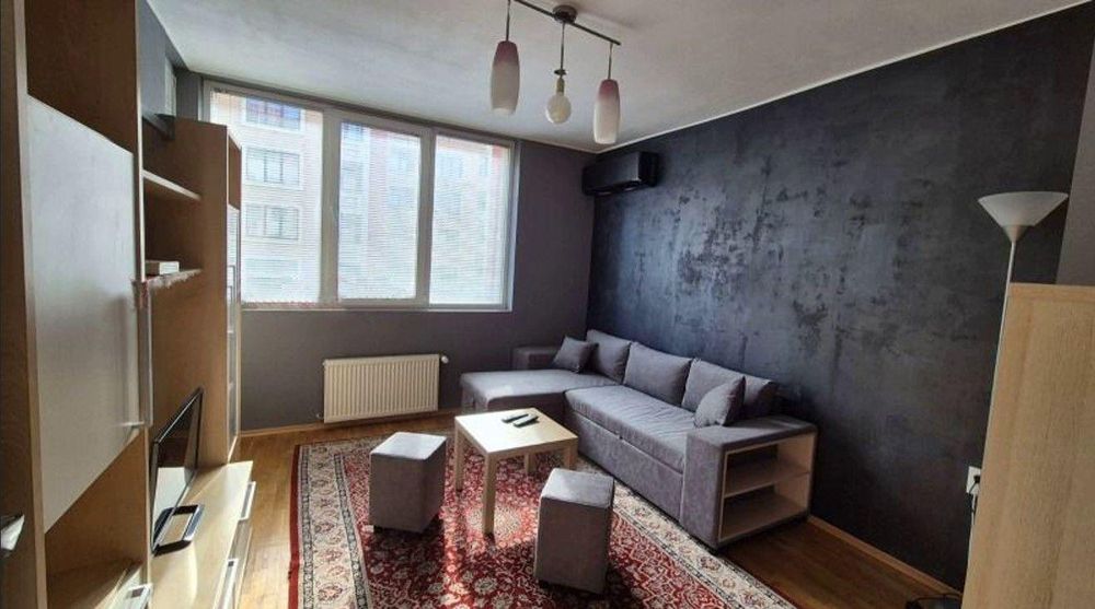 Дава се под наем Тристаен апартамент в София, Дружба 2 - 82 кв.м за 770 € - Снимка #1