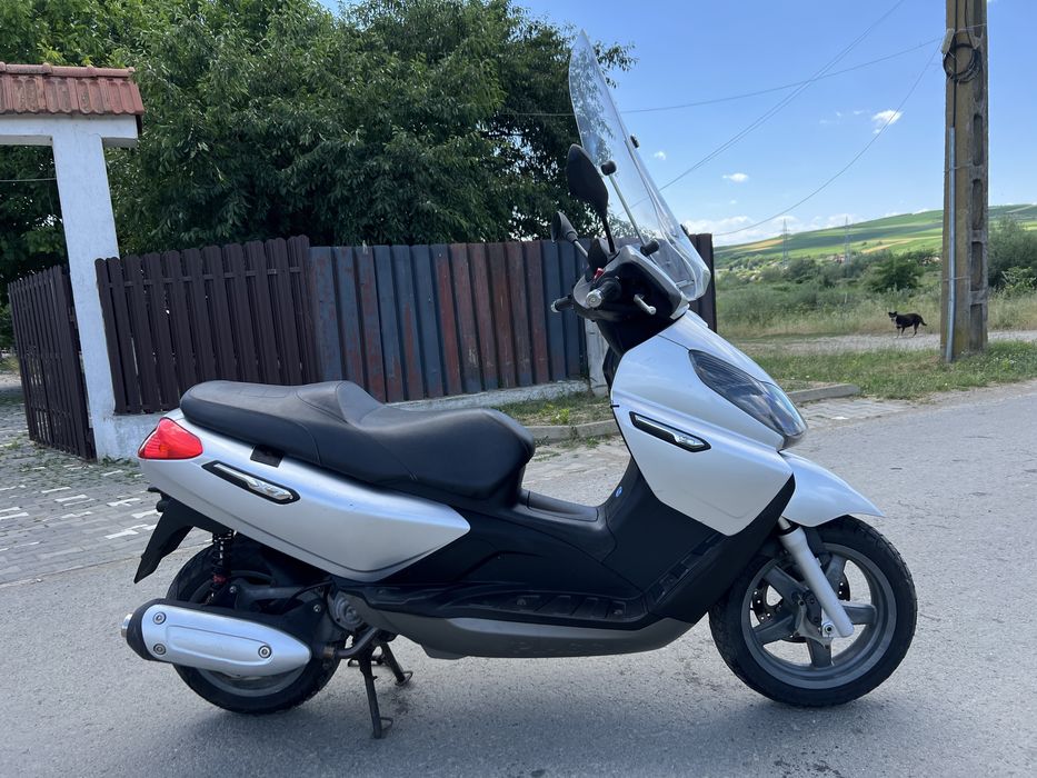 Scuter Piaggio x7 125cc / cat B