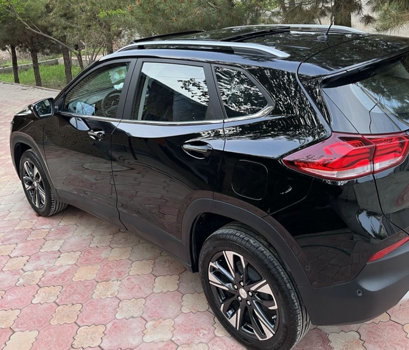 Tracker Premier новый йенги 2023йил. Срочно сотилади топ тоза 100 %