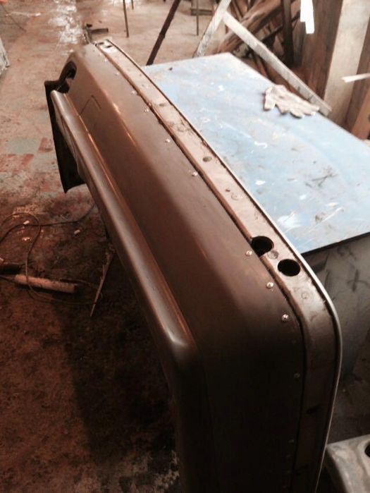 Продам бампер на бмв е34