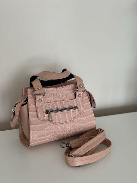 Дамска чанта