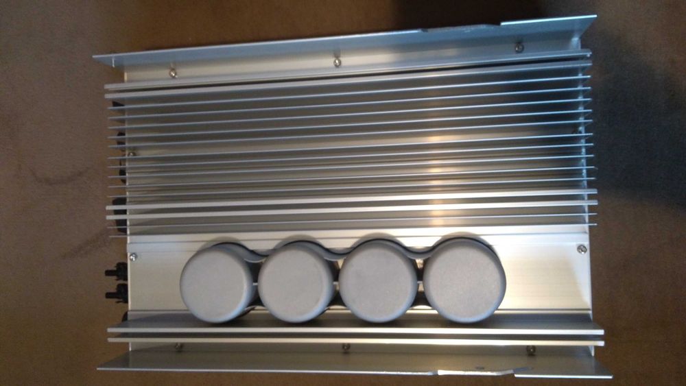 Инвертор соларен мрежови нов