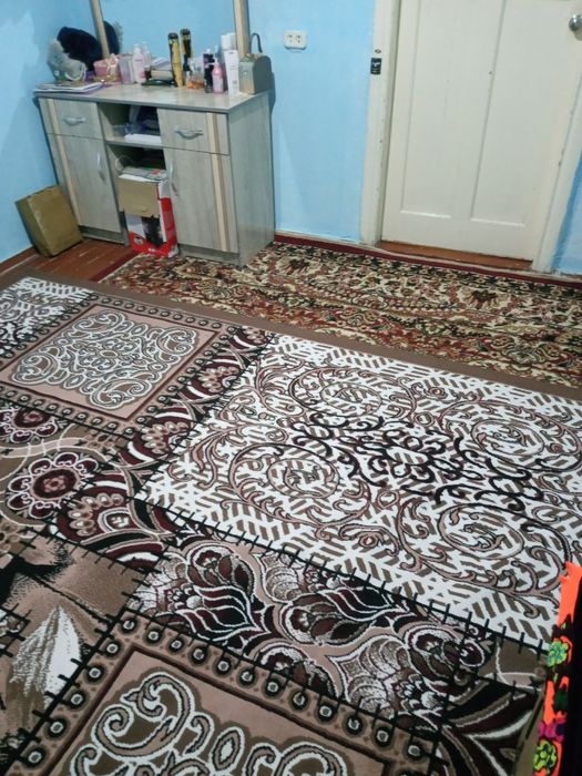 2 ta qizni ijaraga qo‘yamiz. Ikkalasi dugona bo‘lsa yanada yaxshiroq