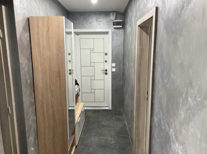 Дава се под наем Тристаен апартамент в София, Изток - 85 кв.м за 562 € - Снимка #6