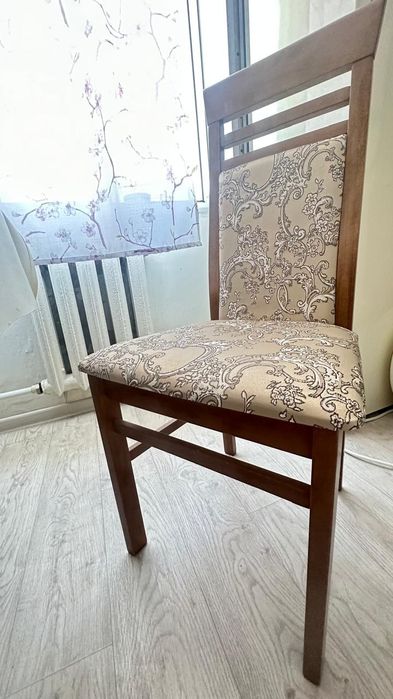 Продам стулья в хорошем состоянии