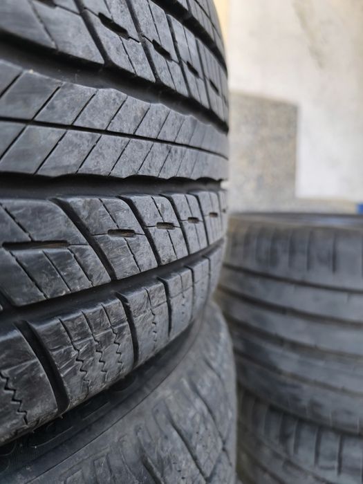 Гуми Uniroyal 255 50 19