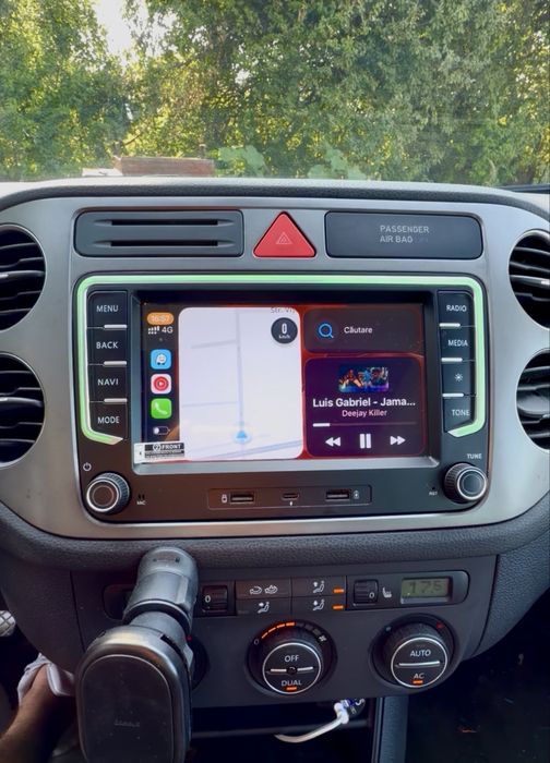 Navigatie cu lumini ambientale VW Sear Skoda - Carplay si Android Auto Wireless