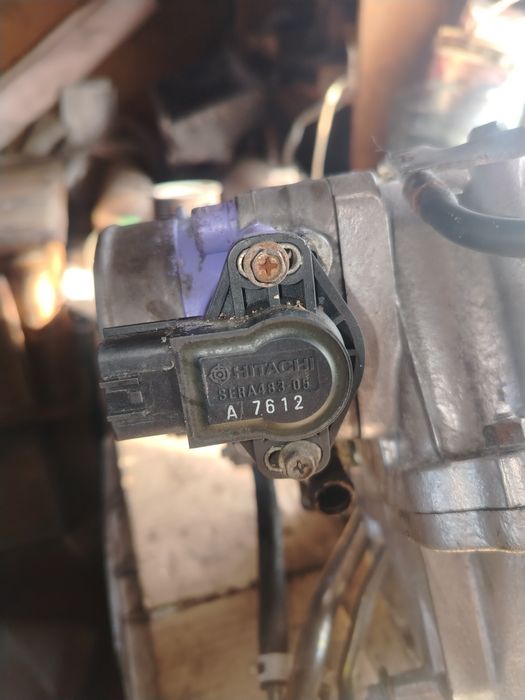 Продам дросельную заслонку на нисан примера р10, р11