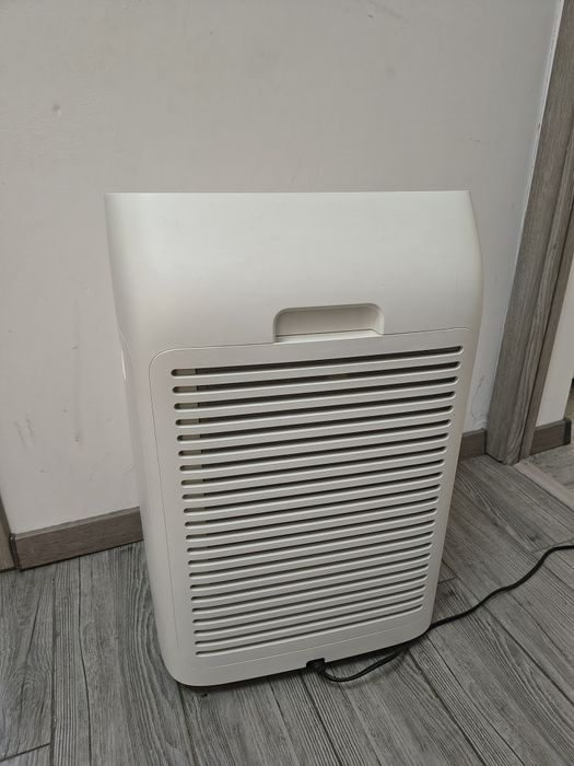 Vând purificator de aer philips 2000i ( fără funcția de umidificare )