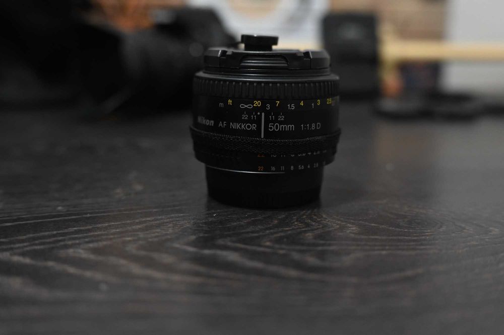 Kit fotografie bun pentru incepatori Nikon D3300+AF 50 1.8+ AFS 55-200