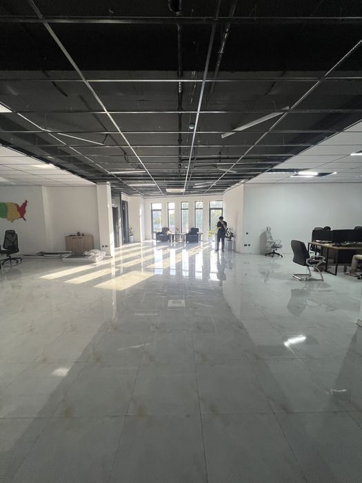 Аренда в новом бизнес центре офисного помещения