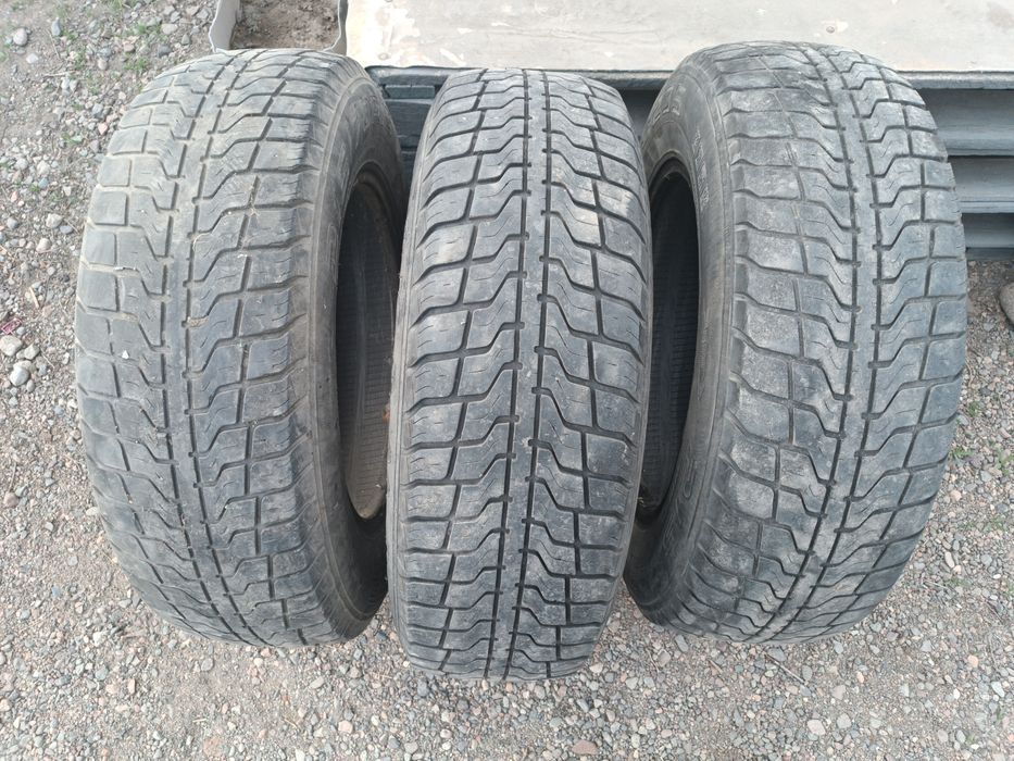 Продам шины всесезонка 3шт