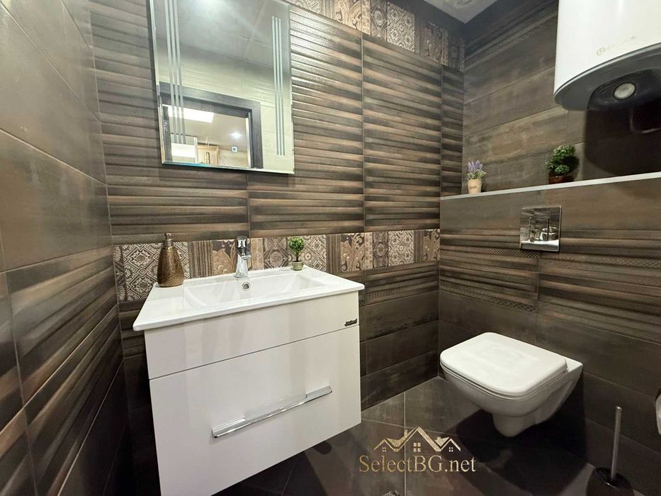 Продава се Четиристаен апартамент в Велико Търново, Акация - 160 кв.м за 1675 €/кв.м - Снимка #15