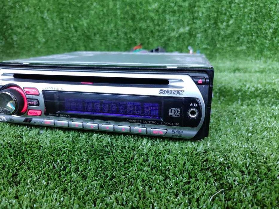 radio CD auto Sony CDX-GT310