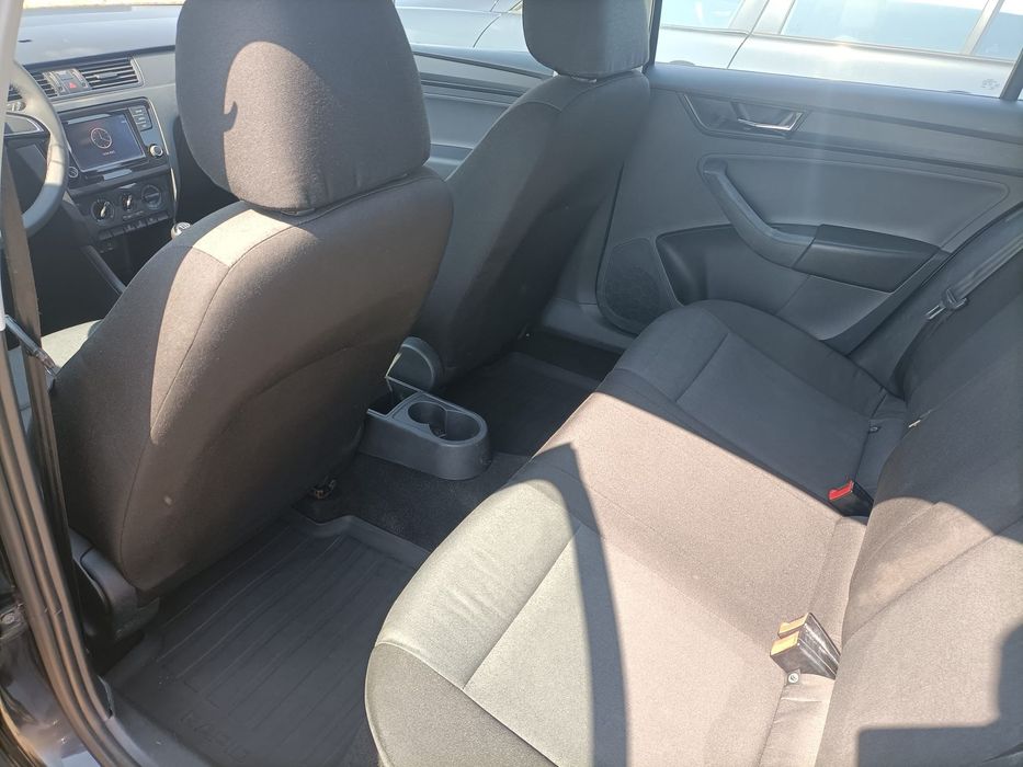 Uber/Bolt Inchiriez Hyundai Ioniq Hybrid