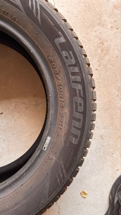 Гуми 205/60/R16. 2Бр