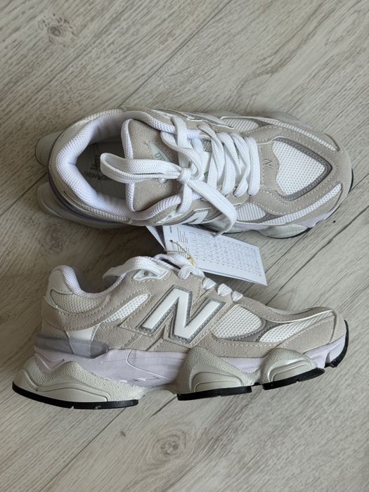 New Balance 9060 Cream Adidasi Sneakers With Box