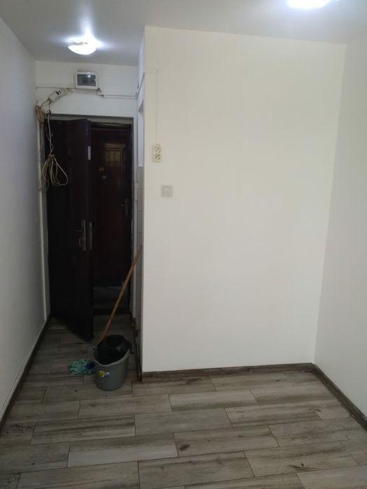 Dau in chirie garsoniera in Oradea Str Iza  ligă spitalul Pelican