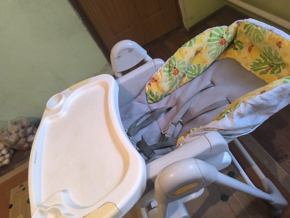 Продам стульчик для кормления!