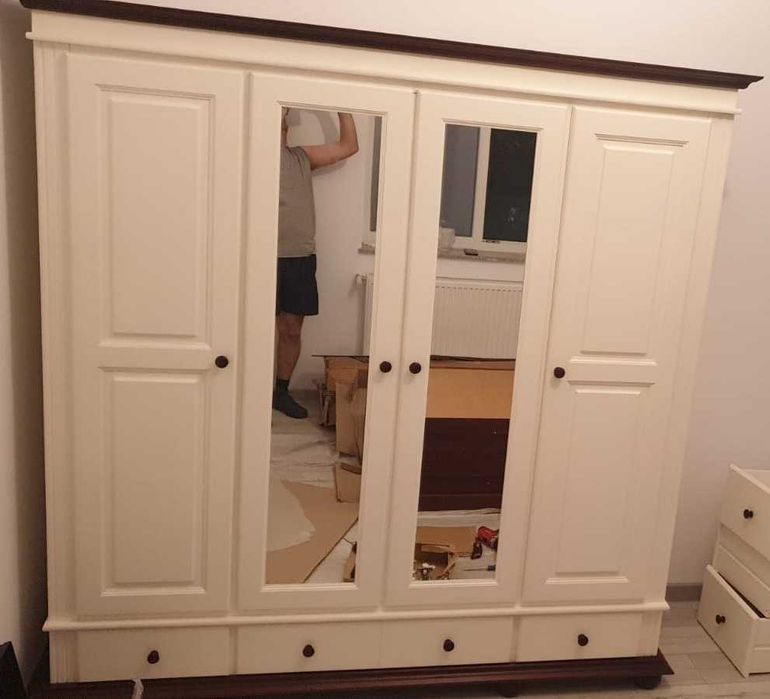 Sifonier din lemn masiv cu oglinda Seby, 4 usi + 3 sertare, alb+nuc