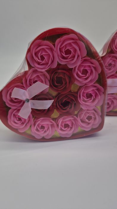 Cutie cu flori de săpun