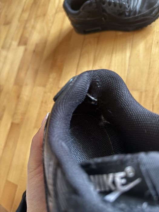 Nike 90 black leather