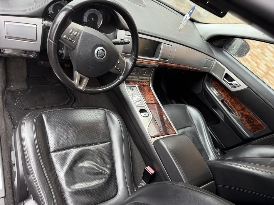JAGUAR XF 2010 — imagine 4