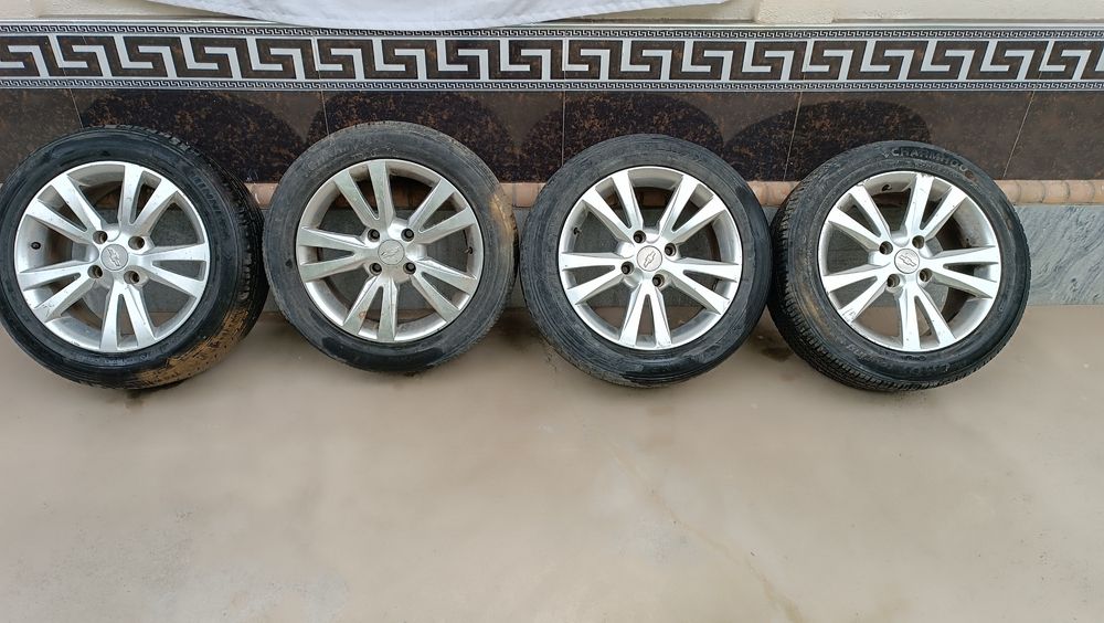 Jentra Lasetti Avtomobil Uchun