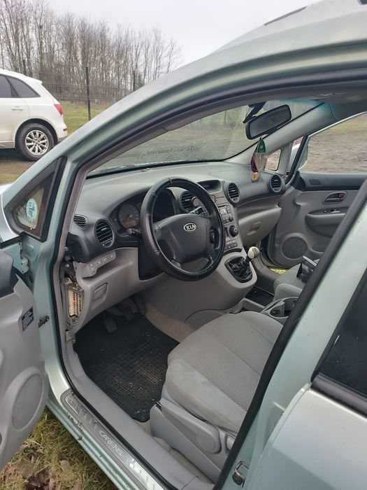 De vânzare s-au dezmembrez