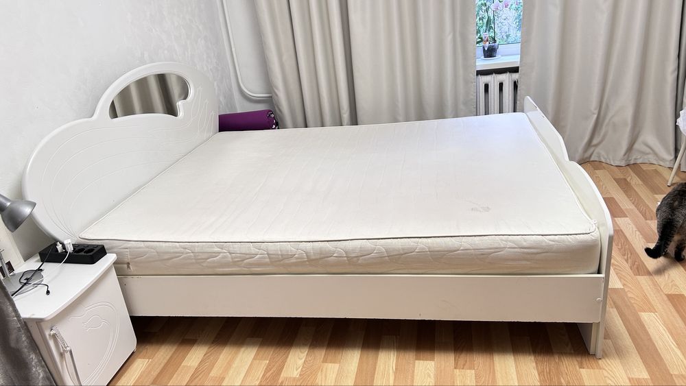 Кровать 1,60*2,00+ матрас