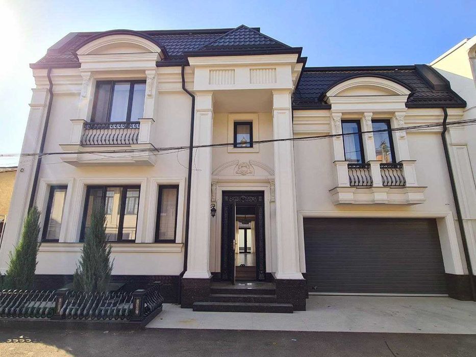 Центр Луначарского Евродом в стиле Нэоклассика