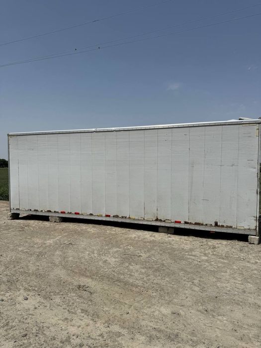 Butka sotiladi uzunligi 7,50. Eni 2,40.