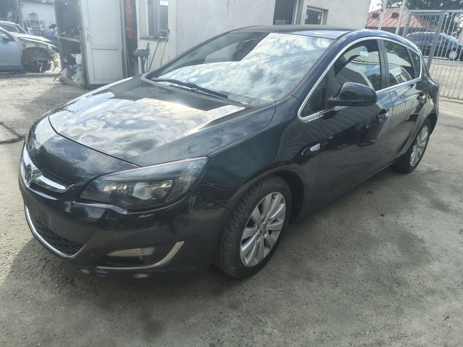 Dezmembrez Opel Astra j 1.7 cdti euro 5 an fabricație 2013