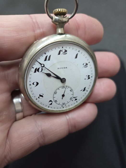 Ceas de buzunar elvetian Revida