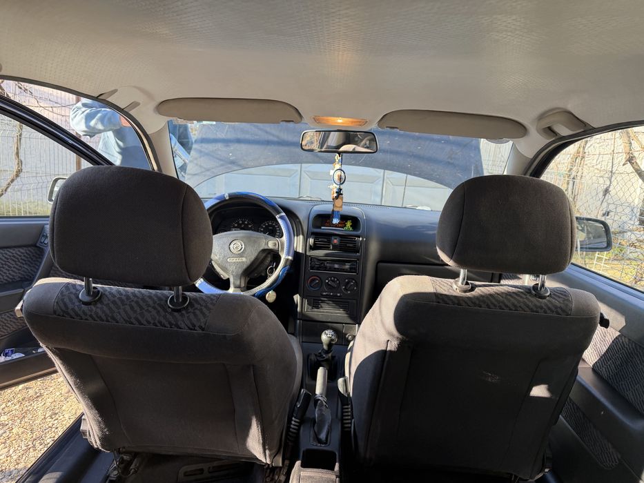 Se vinde opel astra G