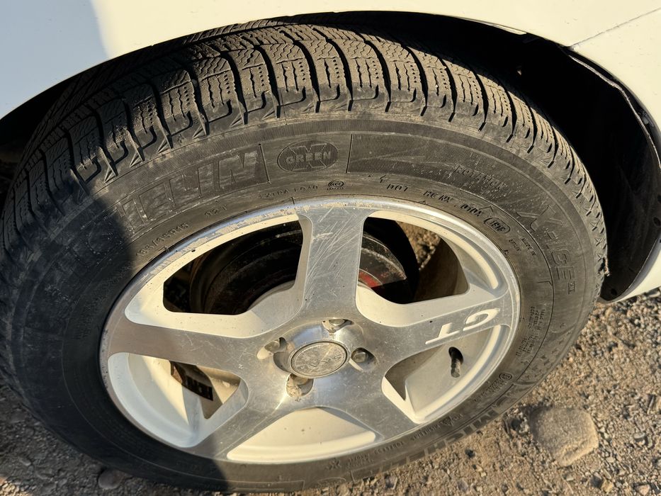 Шины зимные б/у.