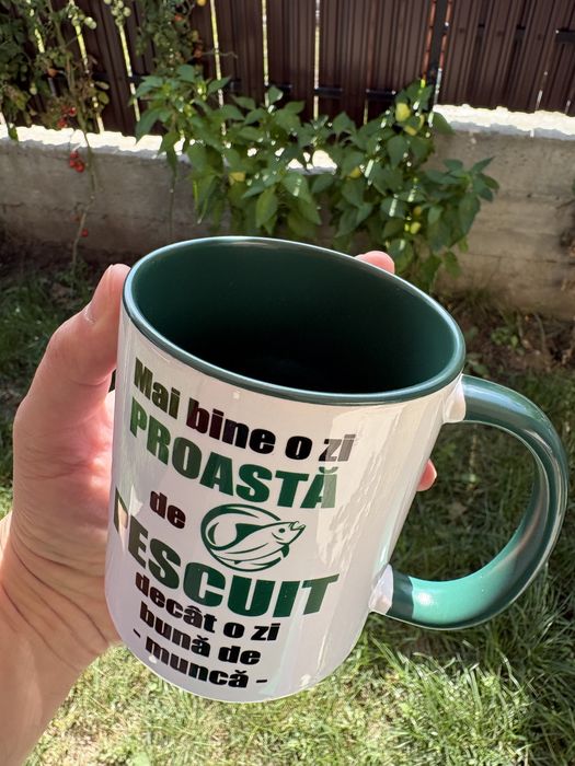 Cana cu mesaj pentru pescar