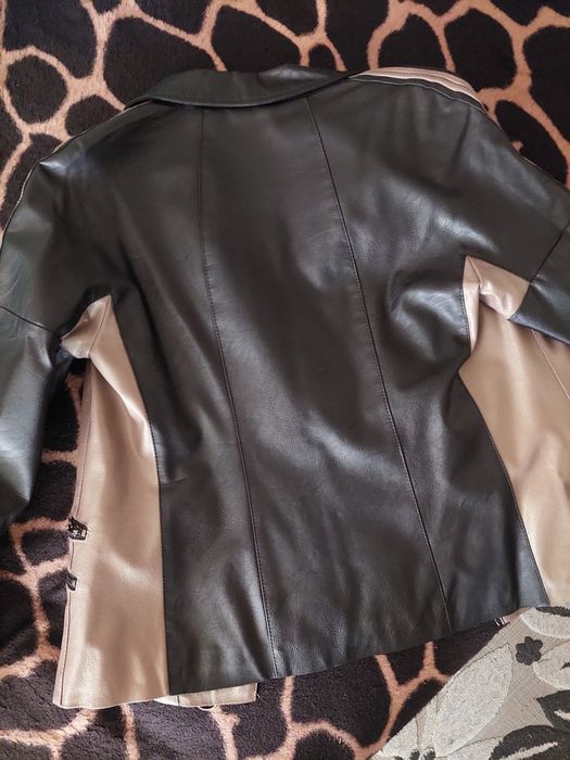 Продам куртку экокожа