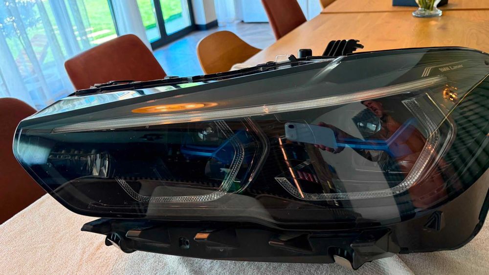 Far stanga original BMW pentru X6 G06 , compatibil si cu BMW X5 G05 , in stare perfecta fara module! Far LASER ShadowLine