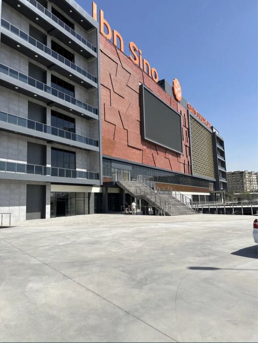 Ibn-sino STROY MART savdo markazida kadastrli do’kon sotiladi 9kvm