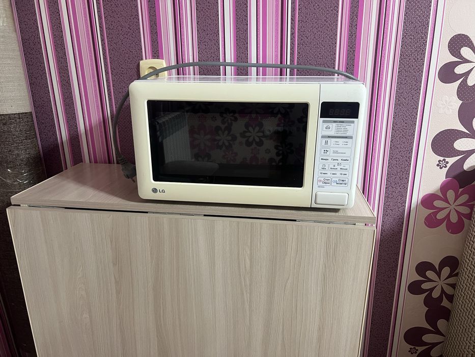 Микроволновая печь  LG