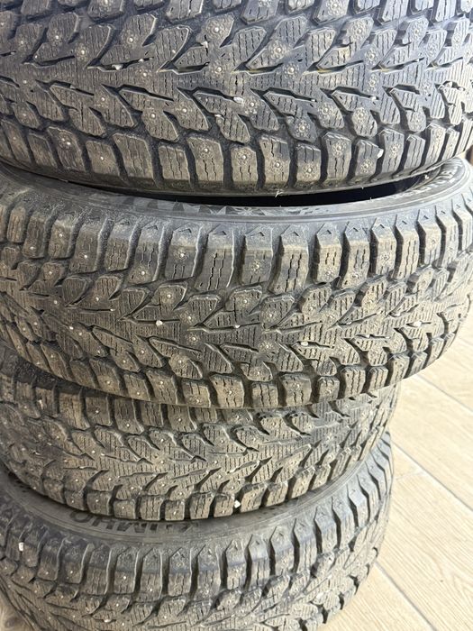 Kumho WinterCraft Ice WI32