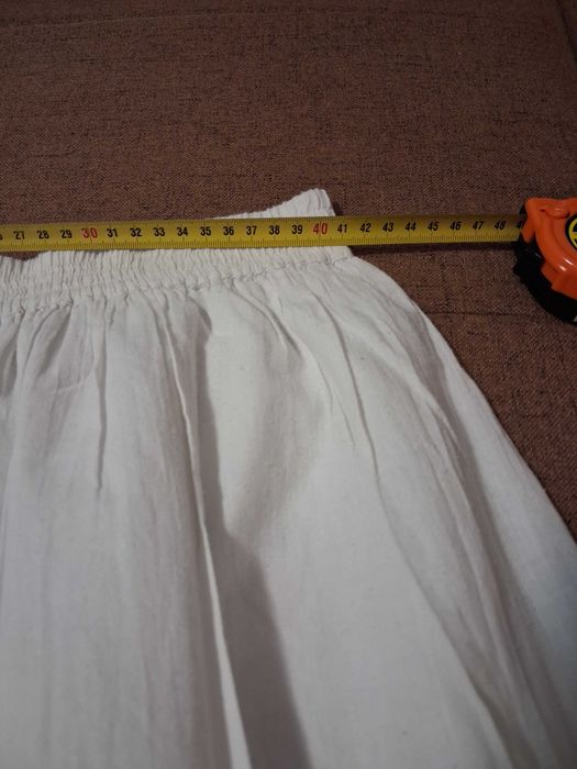 Fusta /poale costum popular