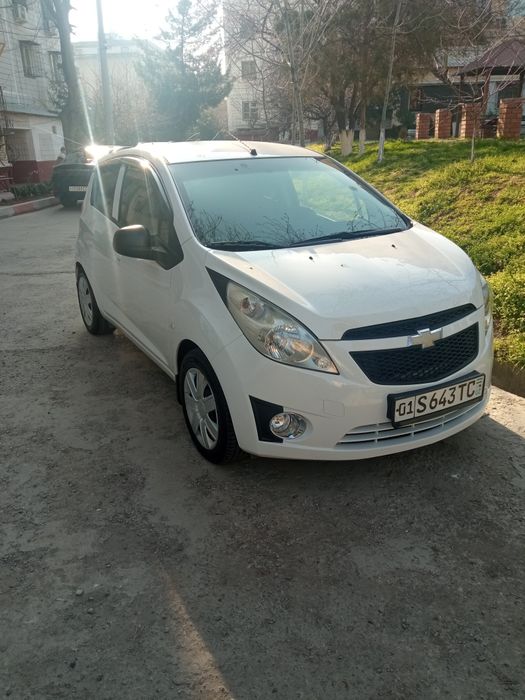 Продаётся Спарк автомобиль